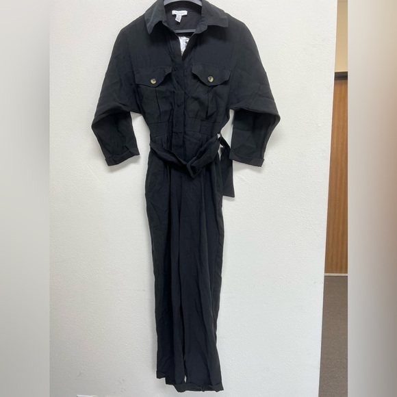 Topshop Belted Button Down Black Casual Long Sleeve Jumpsuit Size 4 NEW - Picture 1 of 4